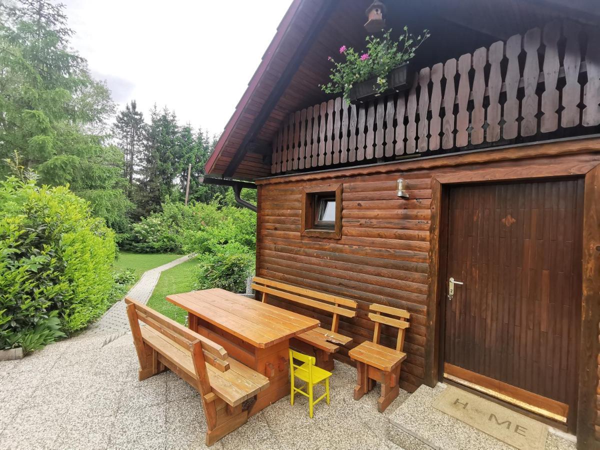 Wooden Cabin Zurej With Hot Tub Bukovje v Babni Gori Ngoại thất bức ảnh